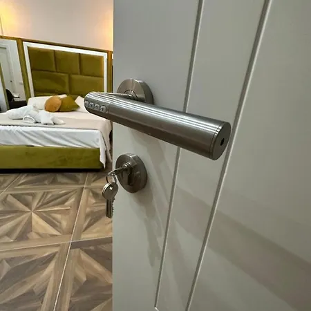 San Ferdinando 4* Neapel